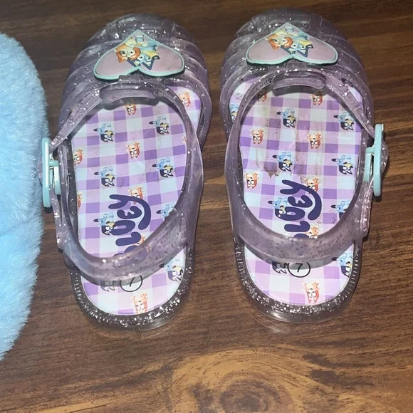Bluey shoes- 2 pair size 7 - Picture 5 of 9